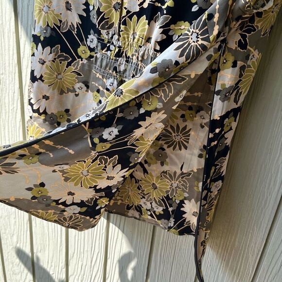 Talbots Pure Silk Y2K Satin Floral Top – Size 14 – Side Zip, Cap Sleeve, Fit & F - Picture 5 of 9